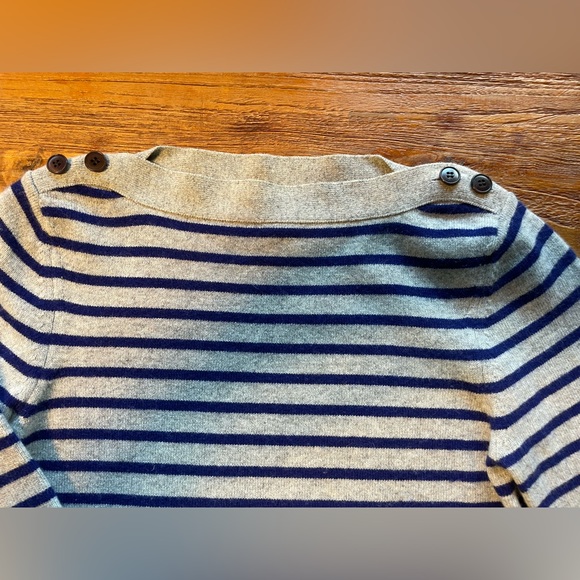 DEMYLEE boatneck, cashmere, striped sweater. Size Sm. - Picture 7 of 11